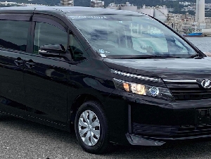 2016 TOYOTA VOXY X